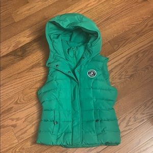 green puffer vest